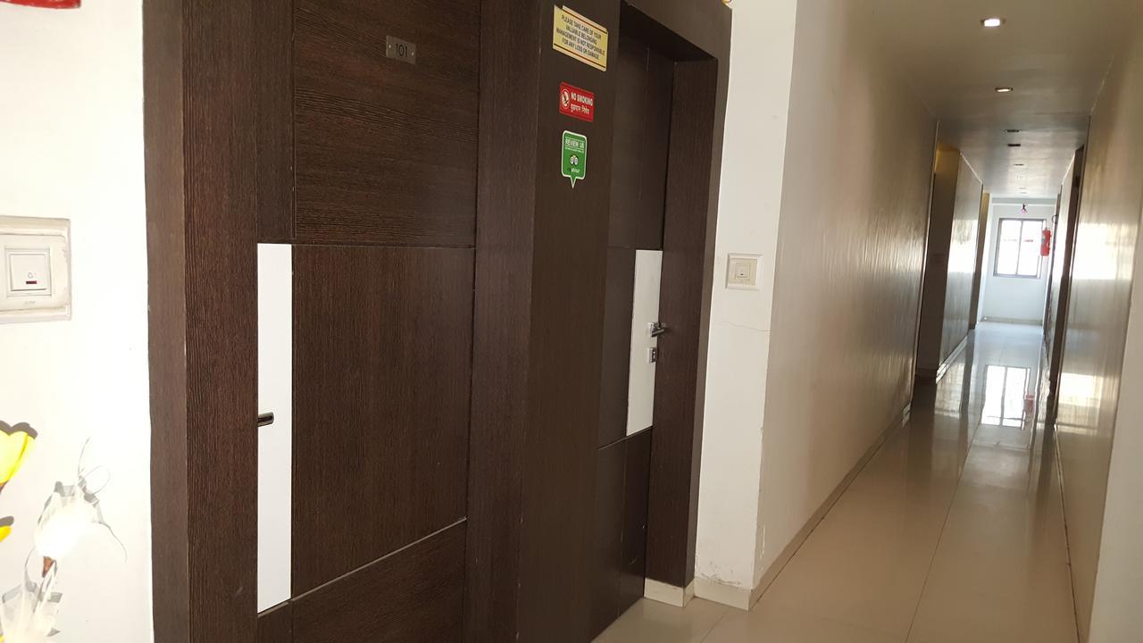 Hotel Khandesh Residency Panvel Eksteriør bilde