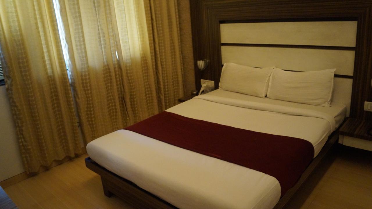 Hotel Khandesh Residency Panvel Eksteriør bilde